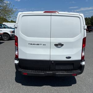 FORD TRANSIT 150 - 6