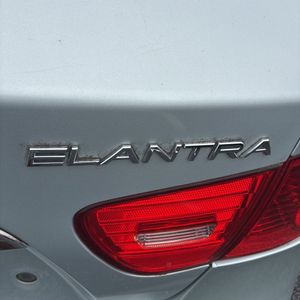 صورة مصغرة 23 لـ 2010 Hyundai ELANTRA GLS