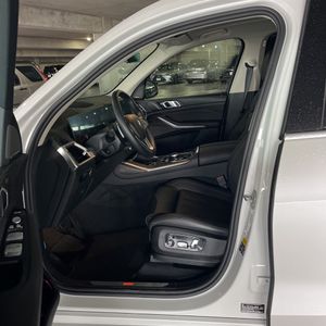 صورة مصغرة 30 لـ 2023 BMW X7 XDRIVE40I