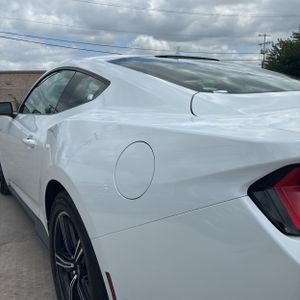 FORD MUSTANG ECOBOOST - 6