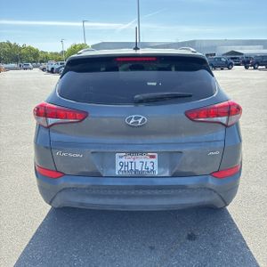 HYUNDAI TUCSON SE - 7