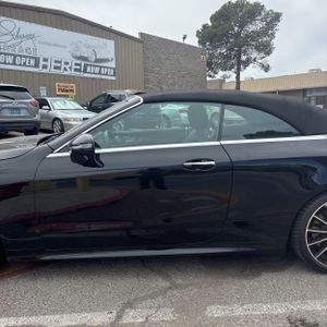 MERCEDES-BENZ E-CLASS - 4