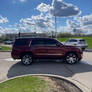 CADILLAC ESCALADE LUXURY - 10