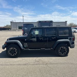 JEEP WRANGLER UNLIMITED X - 3