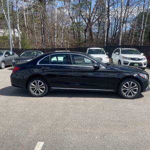 MERCEDES-BENZ C-CLASS - 10