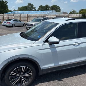 2018 Volkswagen TIGUAN 2.0T SE 照片 2