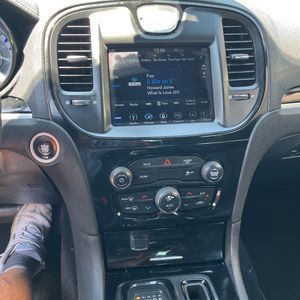2019 Chrysler 300 S 缩略图 37