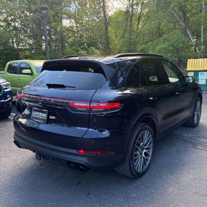 PORSCHE CAYENNE PLATINUM EDITION - 6