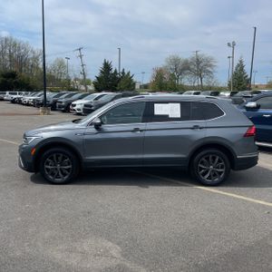 VOLKSWAGEN TIGUAN SE 4MOTION - 3