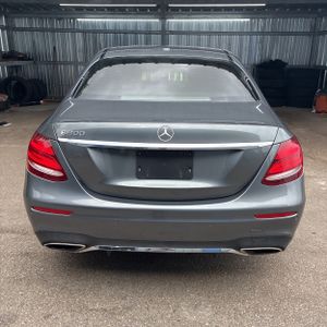 MERCEDES-BENZ E-CLASS - 7