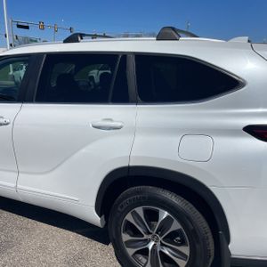 Toyota Highlander XLE - 6