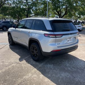 JEEP GRAND CHEROKEE ALTITUDE 4X4 - 5