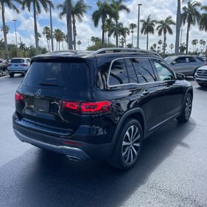 MERCEDES-BENZ GLB - 8