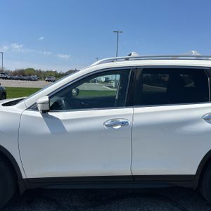 NISSAN ROGUE SV - 4