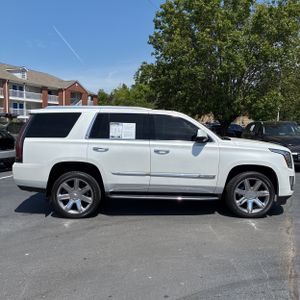 CADILLAC ESCALADE LUXURY - 10