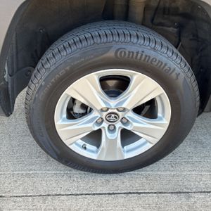 صورة مصغرة 19 لـ 2019 Toyota RAV4 XLE