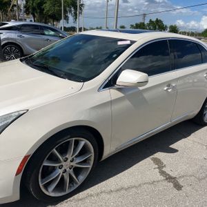 CADILLAC XTS PREMIUM COLLECTION - 2