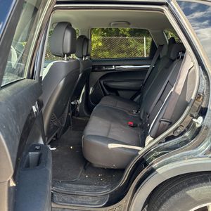 2011 KIA SORENTO LX — фото 33