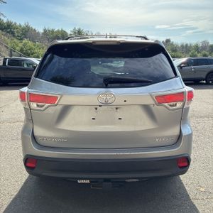 TOYOTA HIGHLANDER - 7