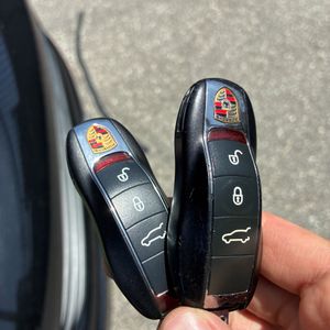 2016 Porsche CAYENNE S — миниатюра 53