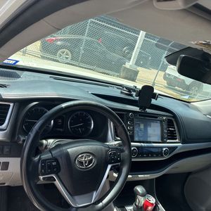 صورة مصغرة 37 لـ 2017 Toyota HIGHLANDER XLE