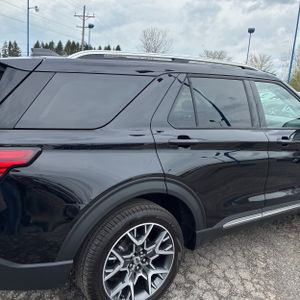 FORD EXPLORER PLATINUM - 9