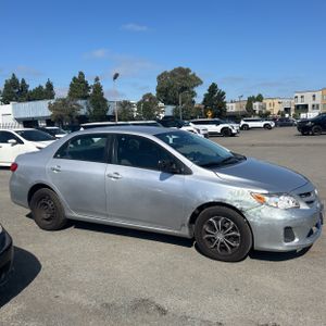 Toyota Corolla LE - 10