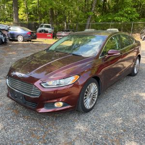 FORD FUSION SE - 1