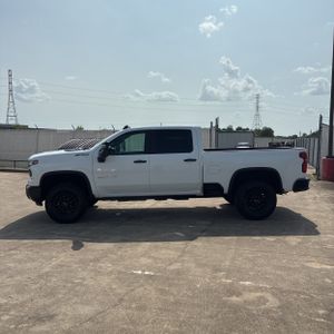 2026 Chevrolet SILVERADO 2500HD ZR2 — фото 3