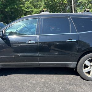 2017 Chevrolet TRAVERSE LT 照片 4
