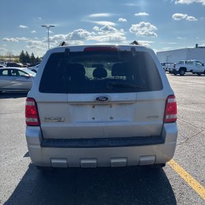 FORD ESCAPE XLT - 7