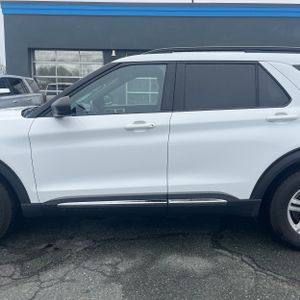 FORD EXPLORER XLT - 4