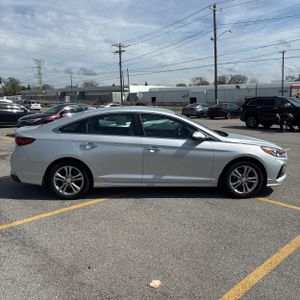 HYUNDAI SONATA SEL - 10