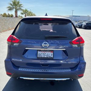 2018 Nissan ROGUE S — фото 7