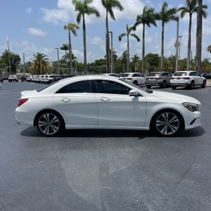 صورة 10 لـ 2019 Mercedes-BENZ CLA