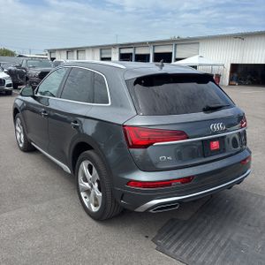 صورة 5 لـ 2023 AUDI Q5 QUATTRO S LINE PREM PLUS 45 TFSI