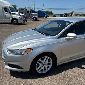 صورة 2 لـ 2016 FORD FUSION SE