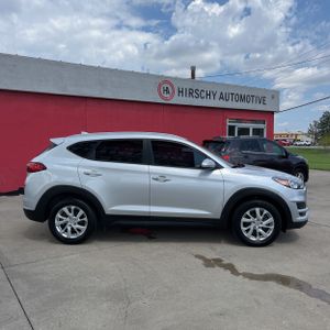HYUNDAI TUCSON VALUE - 10