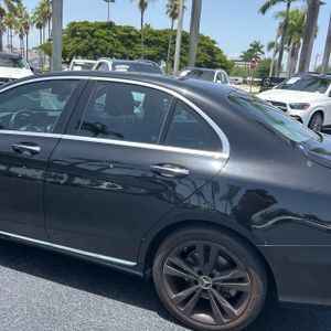 2015 Mercedes-BENZ C-CLASS photo 6