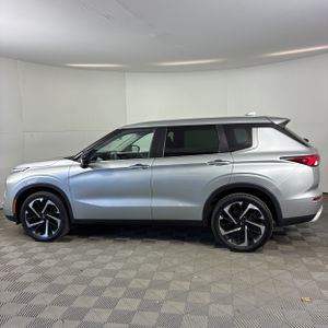 MITSUBISHI OUTLANDER SE 2.5 S-AWC - 3