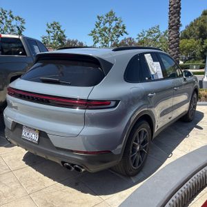PORSCHE CAYENNE - 8