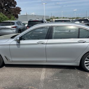 BMW 7-SERIES 750LI XDRIVE - 4