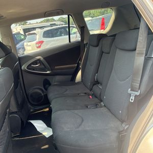 2011 Toyota RAV4 SPORT thumbnail 34