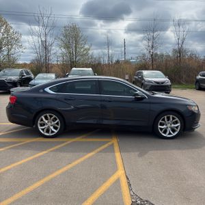 CHEVROLET IMPALA LT - 10