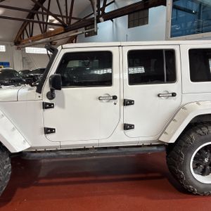 2016 JEEP WRANGLER UNLIMITED SAHARA — фото 4