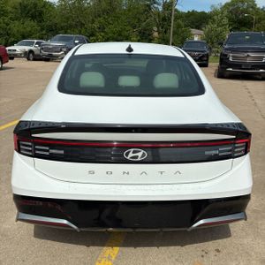 HYUNDAI SONATA SEL - 7