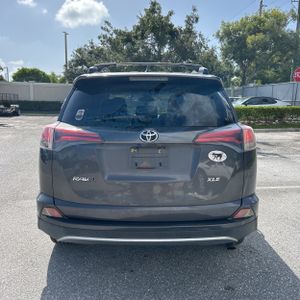 2017 Toyota RAV4 XLE photo 7