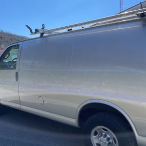 CHEVROLET EXPRESS 2500 - 6