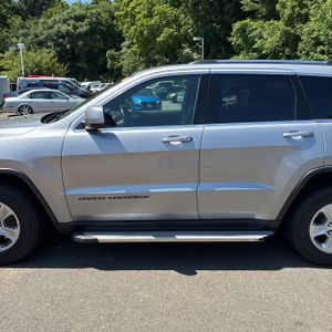2017 JEEP GRAND CHEROKEE LAREDO — фото 4