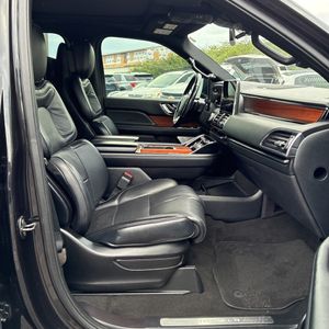 2019 Lincoln NAVIGATOR RESERVE — фото 32
